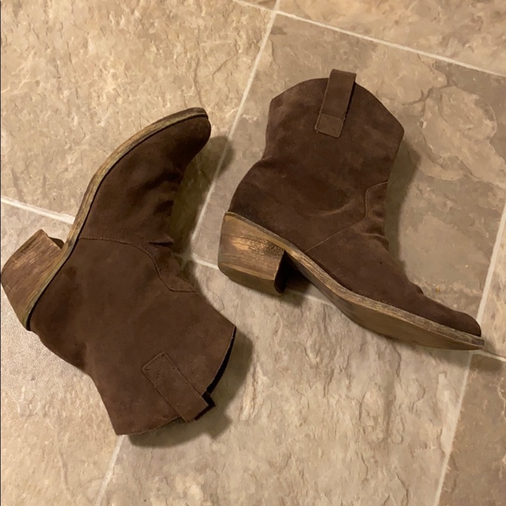 Ecote leather boots